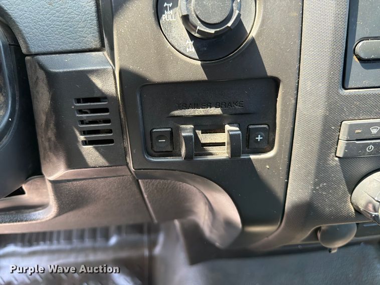 image for item YA4034 2013 Ford F150 pickup truck
