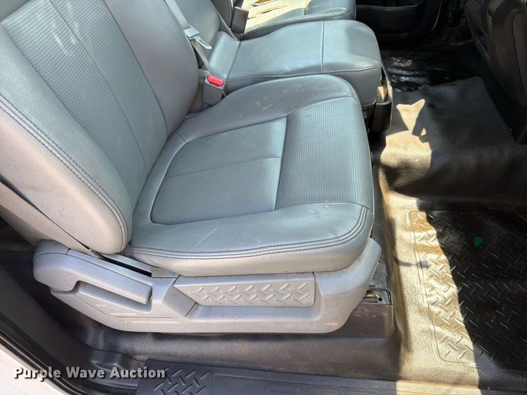 image for item YA4034 2013 Ford F150 pickup truck