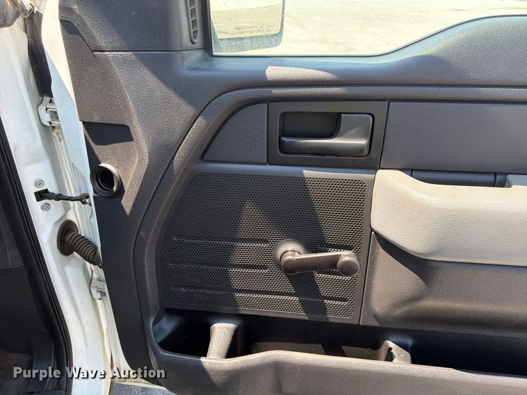 image for item YA4034 2013 Ford F150 pickup truck
