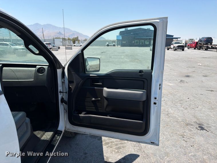 image for item YA4034 2013 Ford F150 pickup truck