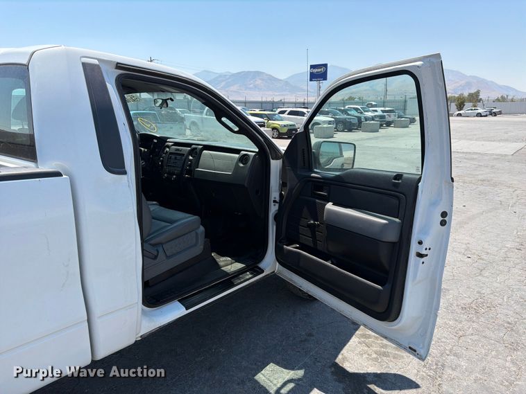 image for item YA4034 2013 Ford F150 pickup truck