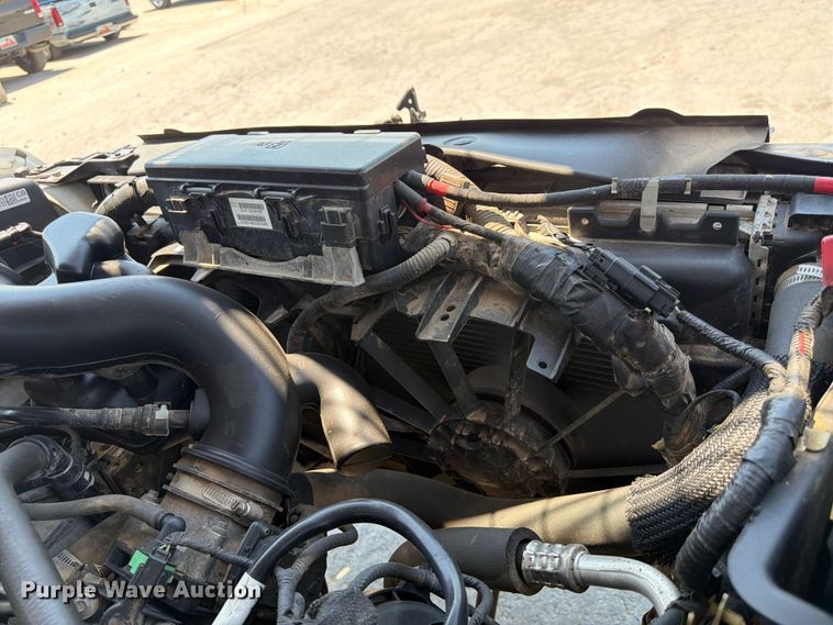 image for item YA4034 2013 Ford F150 pickup truck