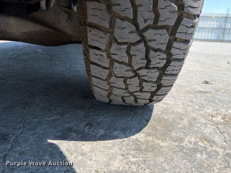 image for item YA4034 2013 Ford F150 pickup truck