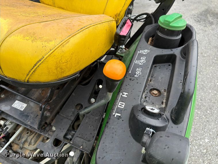 image for item YA4179 2022 John Deere 1025R MFWD tractor