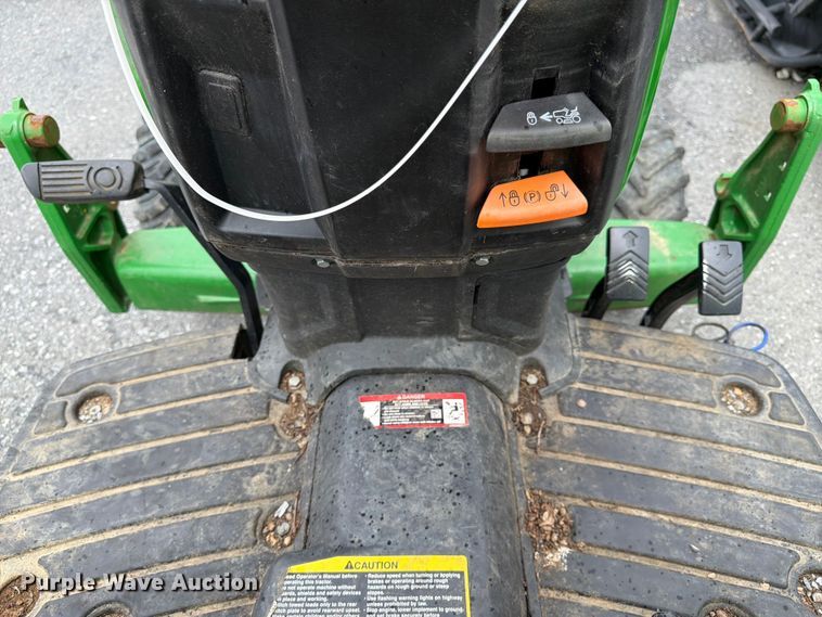 image for item YA4179 2022 John Deere 1025R MFWD tractor