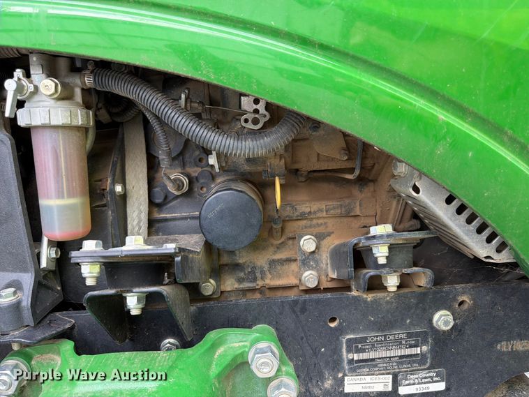 image for item YA4179 2022 John Deere 1025R MFWD tractor