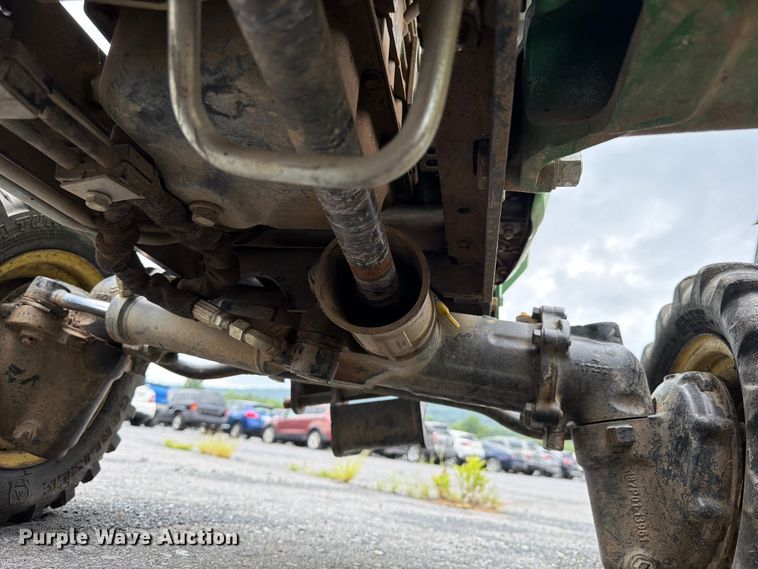 image for item YA4179 2022 John Deere 1025R MFWD tractor