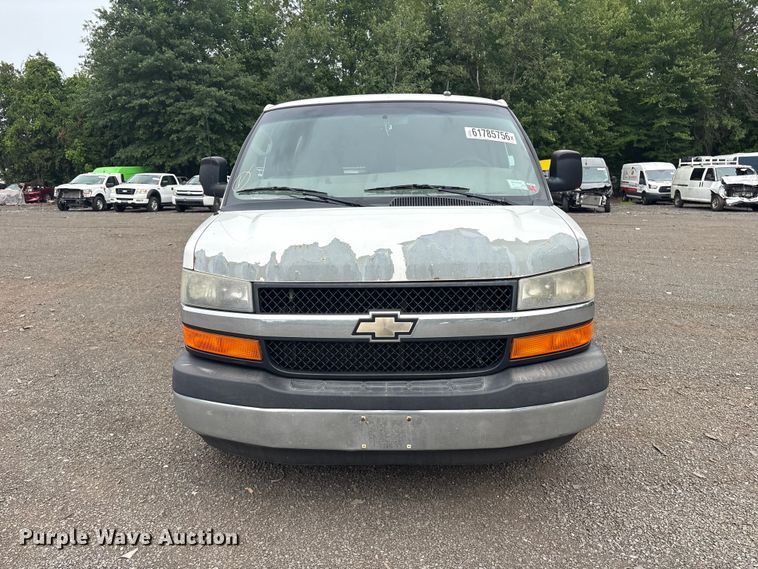 image for item YA4218 2012 Chevrolet Express 1500 van