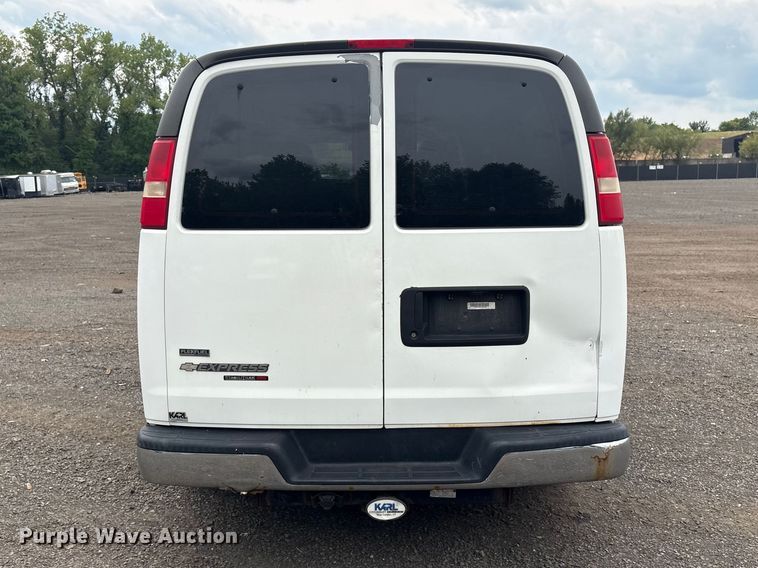 image for item YA4218 2012 Chevrolet Express 1500 van
