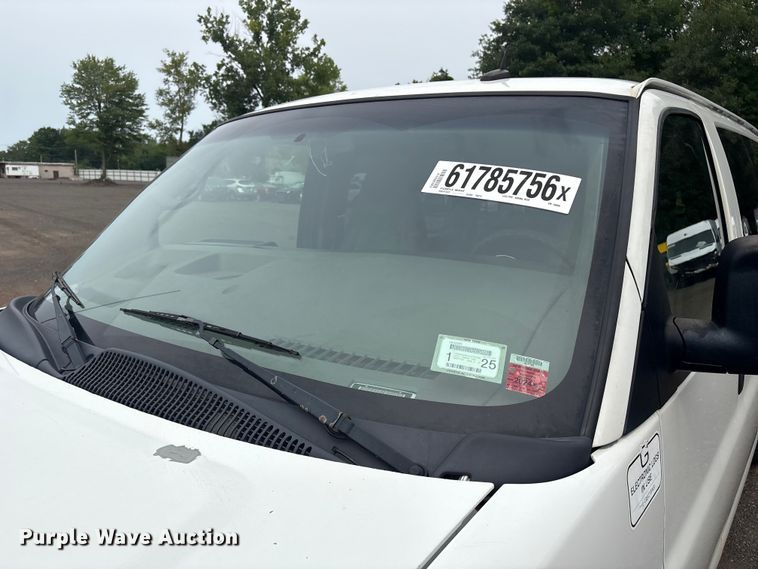 image for item YA4218 2012 Chevrolet Express 1500 van