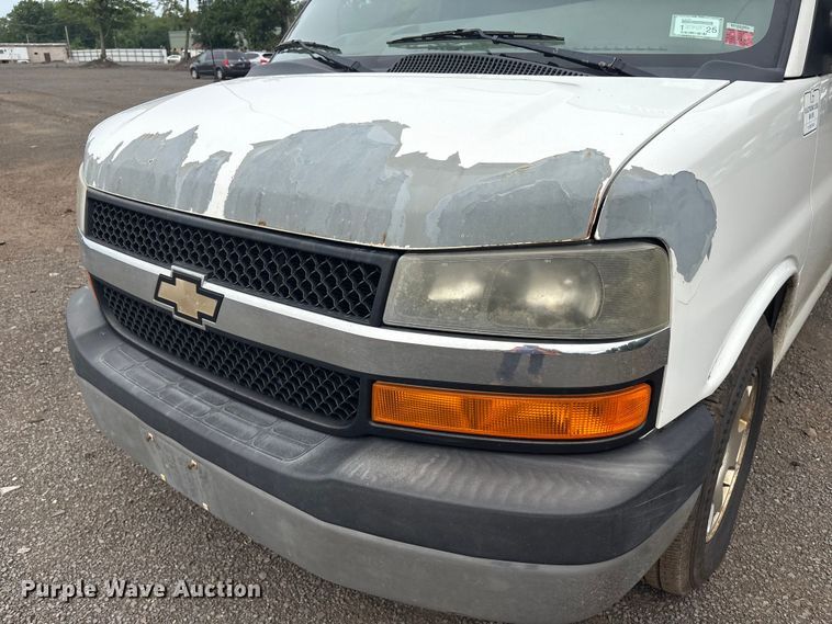 image for item YA4218 2012 Chevrolet Express 1500 van