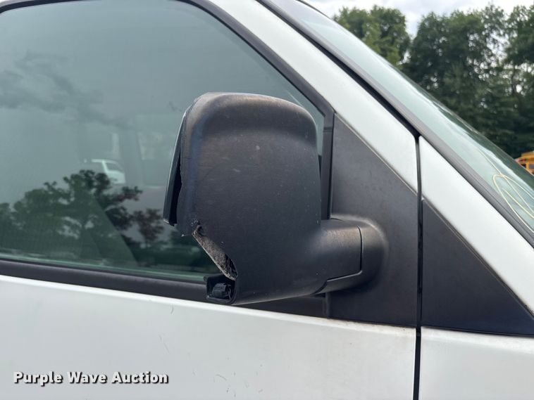 image for item YA4218 2012 Chevrolet Express 1500 van