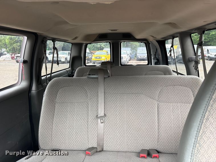 image for item YA4218 2012 Chevrolet Express 1500 van