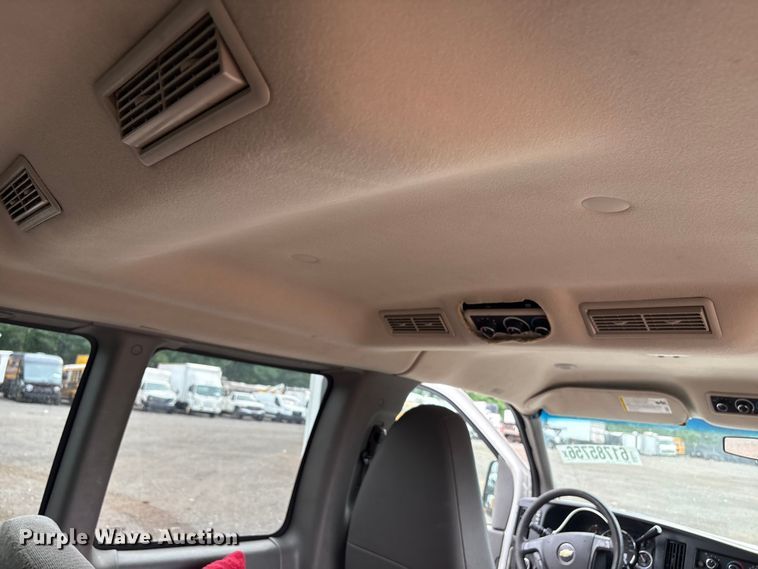 image for item YA4218 2012 Chevrolet Express 1500 van