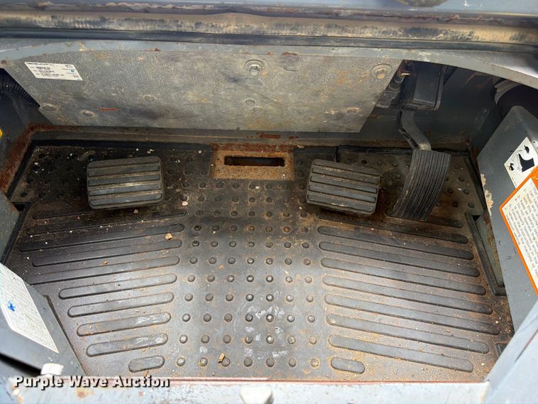image for item YA4260 2022 Takeuchi TL10V2 tracked skid steer loader