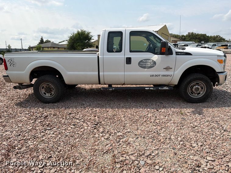 image for item YA4283 2013 Ford F350 Super Duty Ext. Cab pickup truck