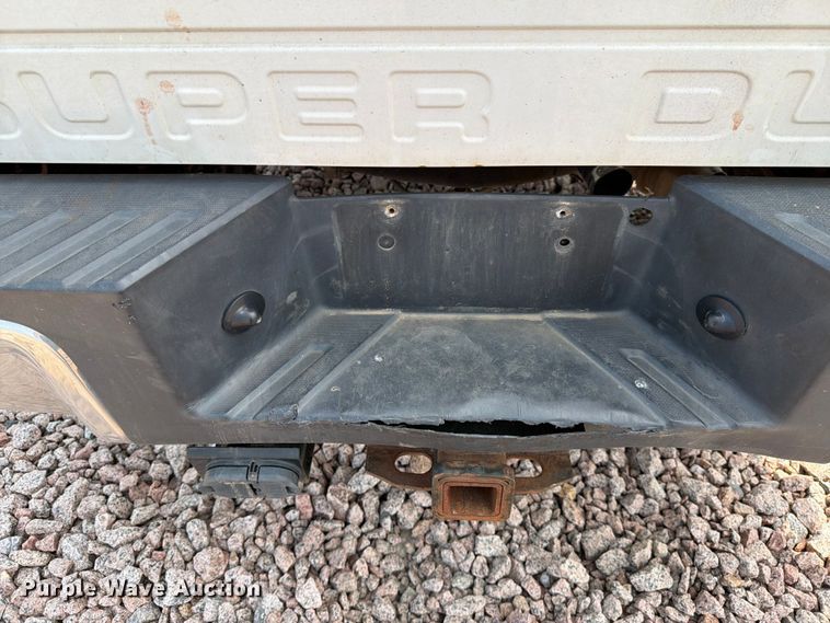 image for item YA4283 2013 Ford F350 Super Duty Ext. Cab pickup truck