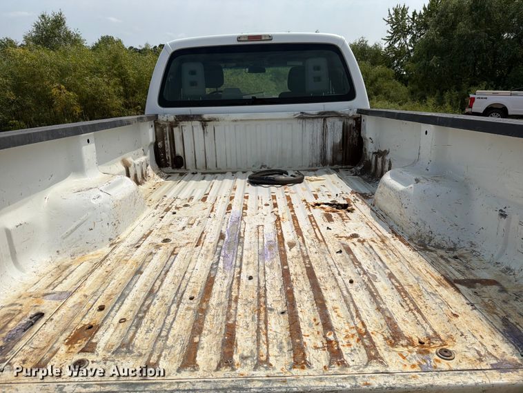 image for item YA4283 2013 Ford F350 Super Duty Ext. Cab pickup truck