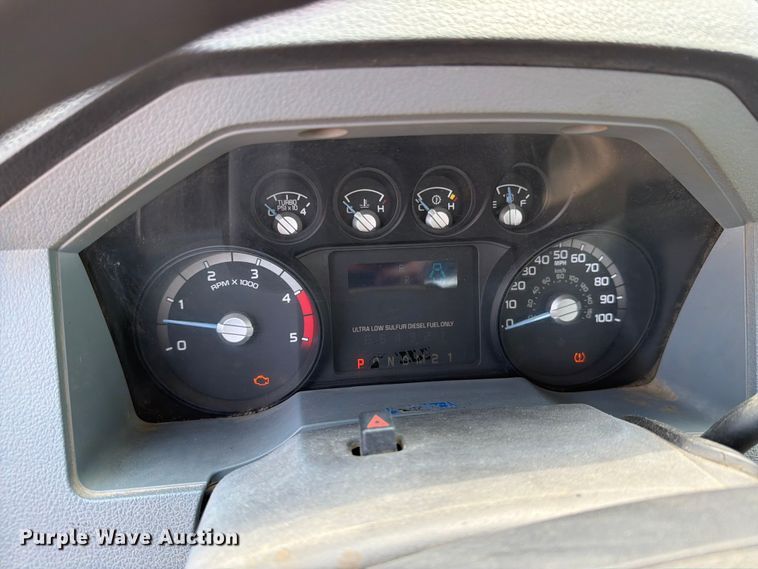image for item YA4283 2013 Ford F350 Super Duty Ext. Cab pickup truck