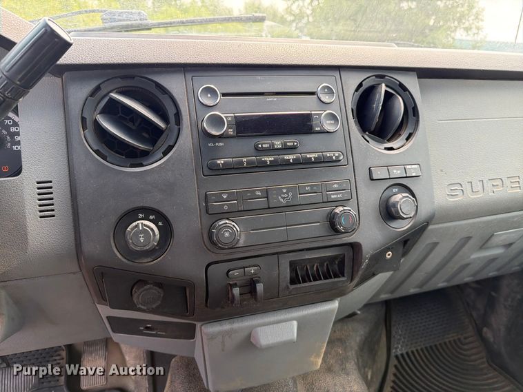 image for item YA4283 2013 Ford F350 Super Duty Ext. Cab pickup truck