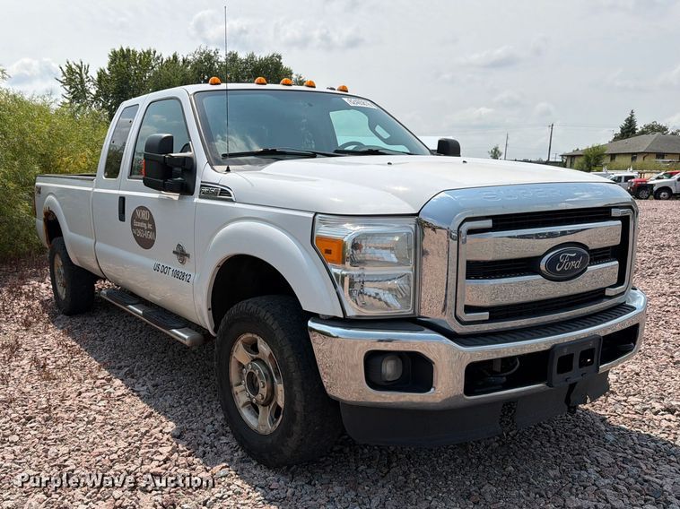 image for item YA4284 2015 Ford F350 Super Duty Ext. Cab pickup truck