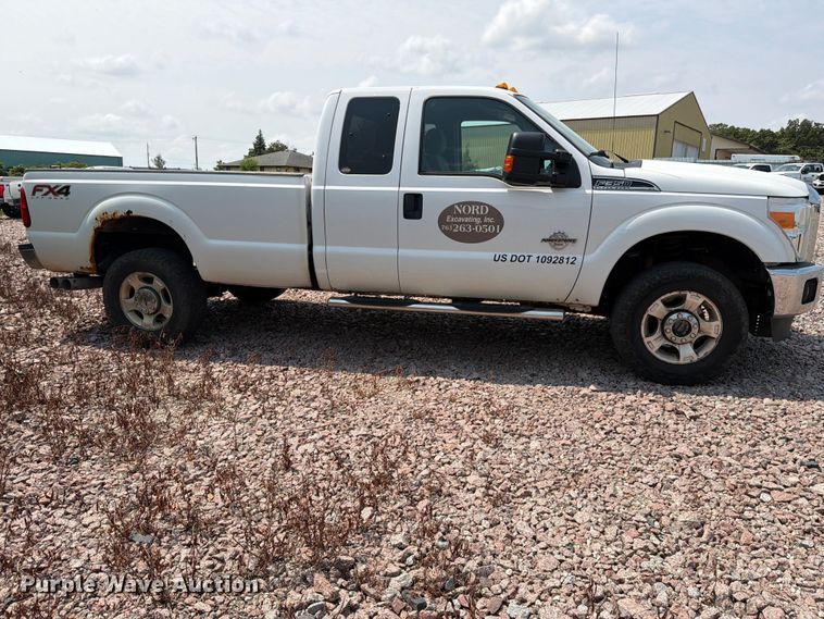 image for item YA4284 2015 Ford F350 Super Duty Ext. Cab pickup truck