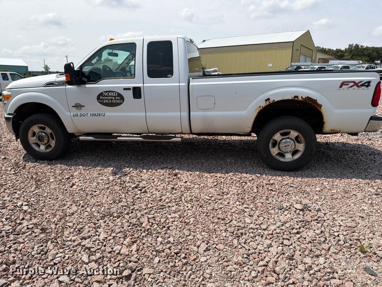 image for item YA4284 2015 Ford F350 Super Duty Ext. Cab pickup truck