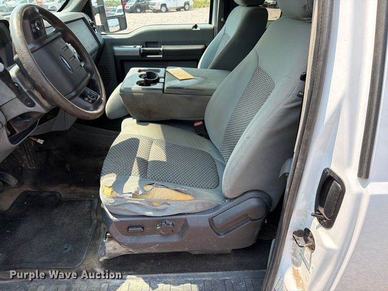 image for item YA4284 2015 Ford F350 Super Duty Ext. Cab pickup truck