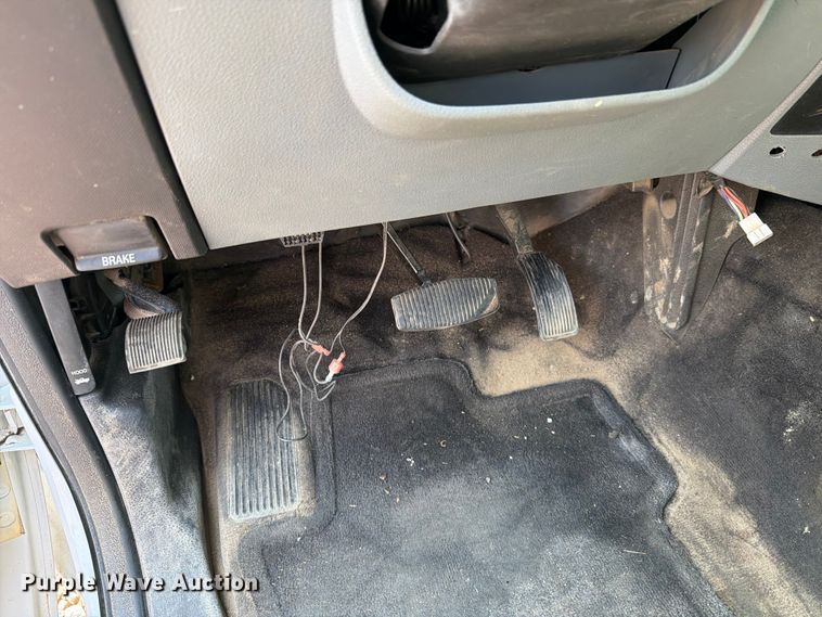 image for item YA4284 2015 Ford F350 Super Duty Ext. Cab pickup truck