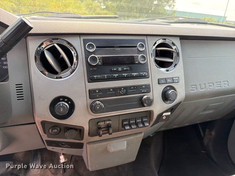 image for item YA4284 2015 Ford F350 Super Duty Ext. Cab pickup truck