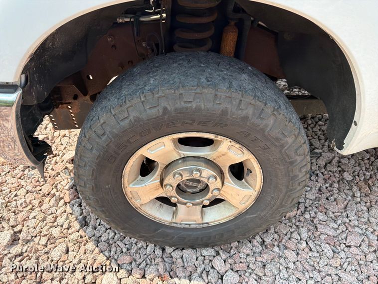 image for item YA4284 2015 Ford F350 Super Duty Ext. Cab pickup truck
