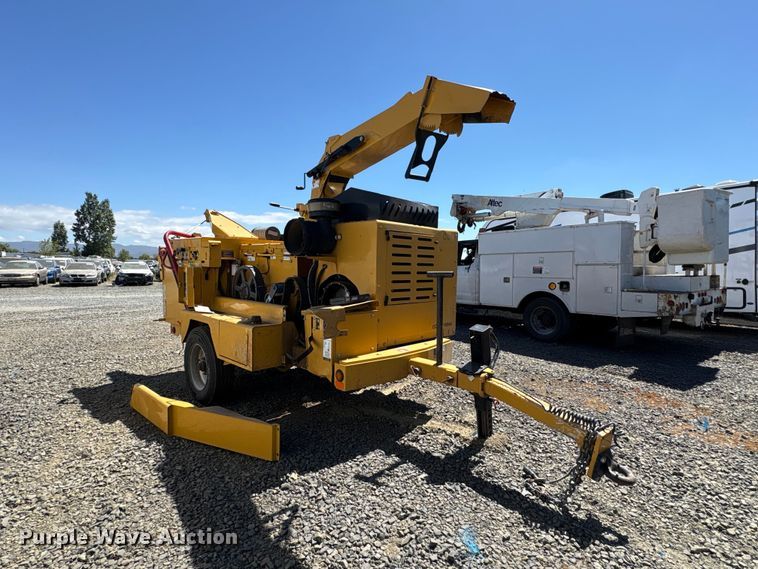 image for item YA4487 2020 Vermeer BC1800XL wood chipper