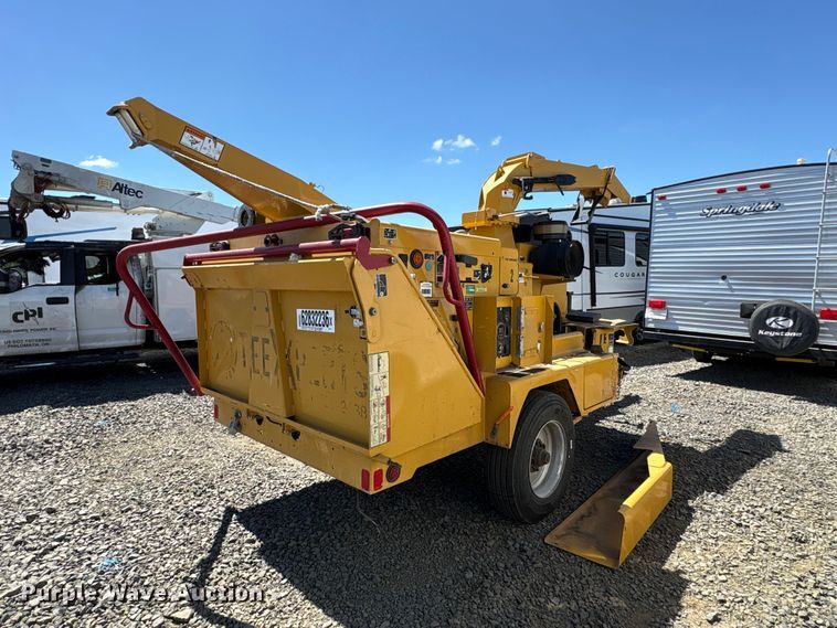 image for item YA4487 2020 Vermeer BC1800XL wood chipper