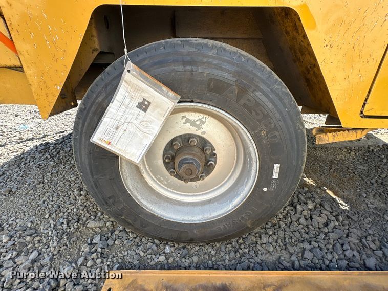 image for item YA4487 2020 Vermeer BC1800XL wood chipper