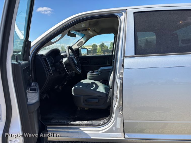 image for item YA4494 2017 RAM 1500 Crew Cab pickup truck