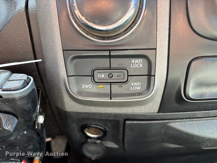 image for item YA4494 2017 RAM 1500 Crew Cab pickup truck