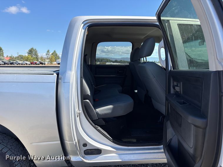 image for item YA4494 2017 RAM 1500 Crew Cab pickup truck