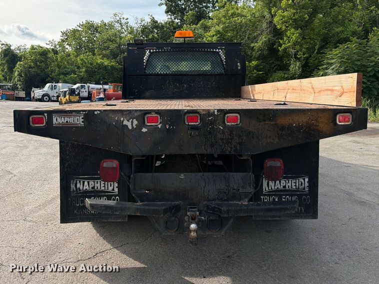 image for item DQ7838 2006 Ford F650 Super Duty Crew Cab flatbed truck