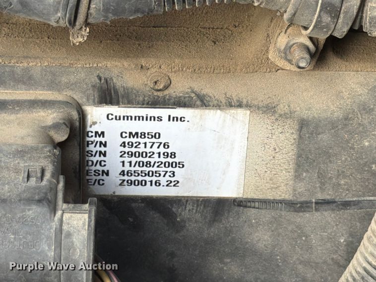 image for item DQ7838 2006 Ford F650 Super Duty Crew Cab flatbed truck