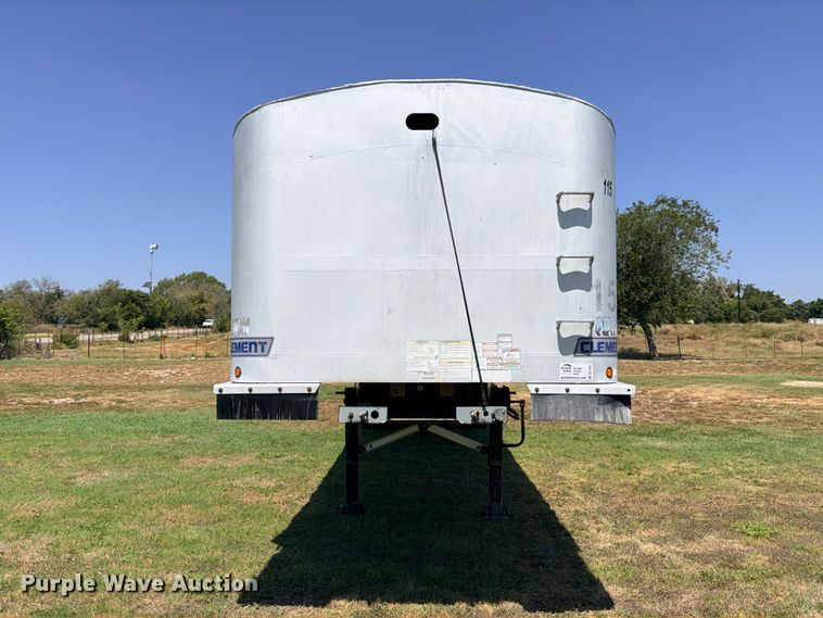 image for item DU1521 2016 Clement ADW3947 end dump trailer