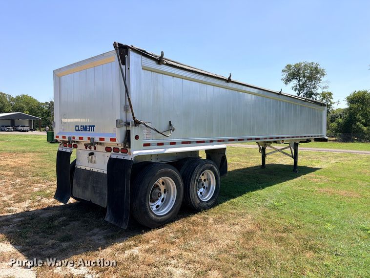 image for item DU1521 2016 Clement ADW3947 end dump trailer