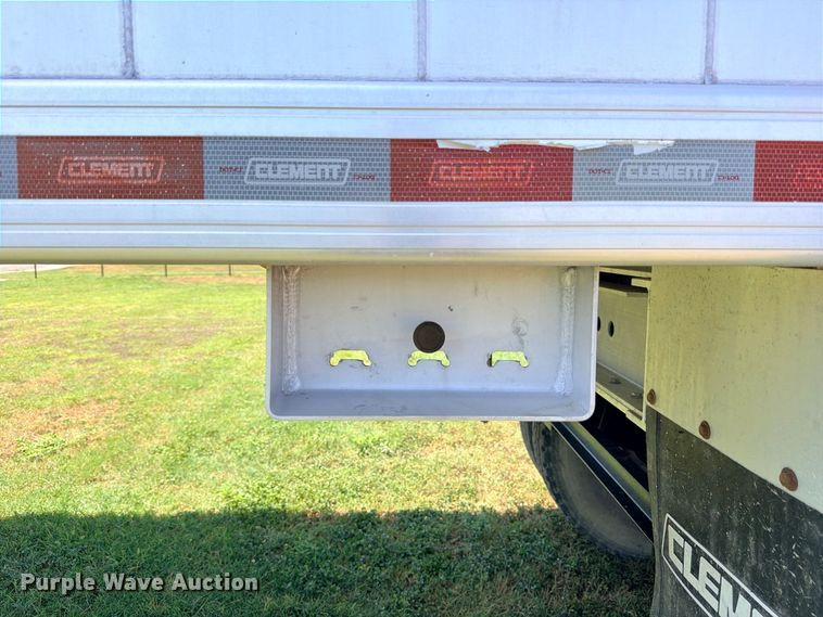 image for item DU1521 2016 Clement ADW3947 end dump trailer