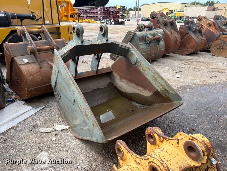 image for item DU8014 EBI excavator dredge bucket