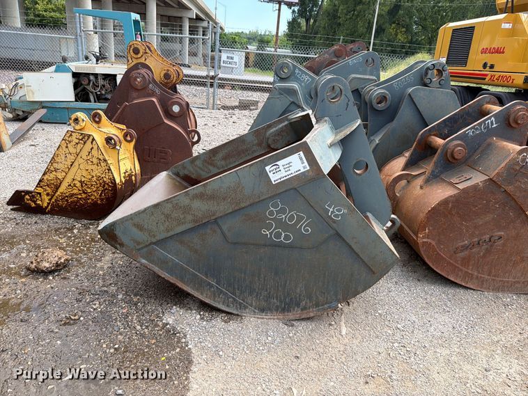 image for item DU8014 EBI excavator dredge bucket