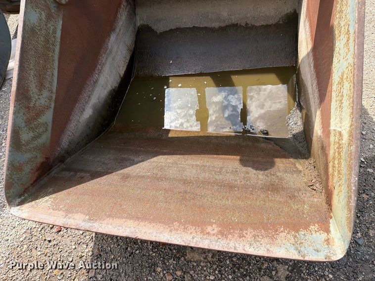 image for item DU8014 EBI excavator dredge bucket