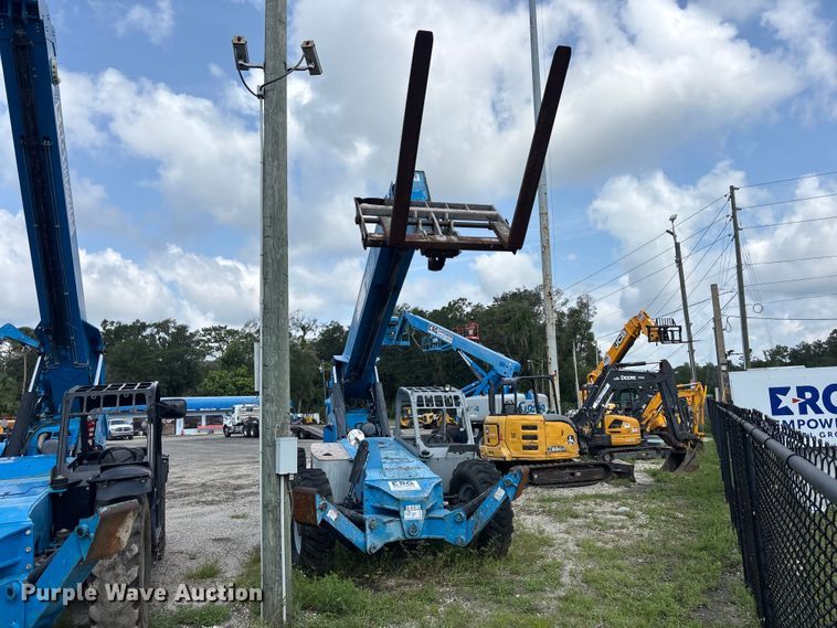 image for item DV7259 2012 Genie GTH-1056 telehandler