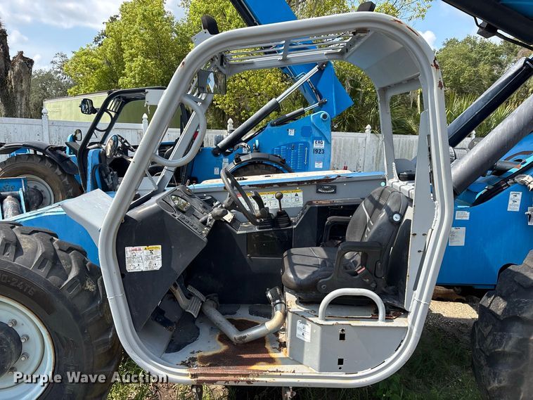 image for item DV7259 2012 Genie GTH-1056 telehandler