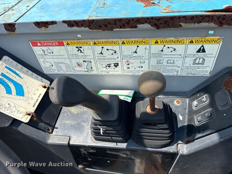 image for item DV7259 2012 Genie GTH-1056 telehandler