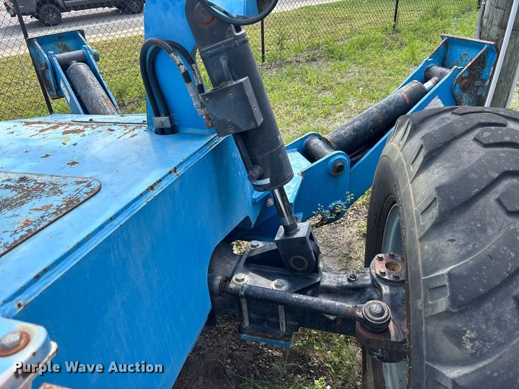 image for item DV7259 2012 Genie GTH-1056 telehandler