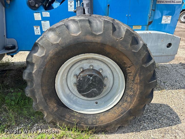 image for item DV7259 2012 Genie GTH-1056 telehandler